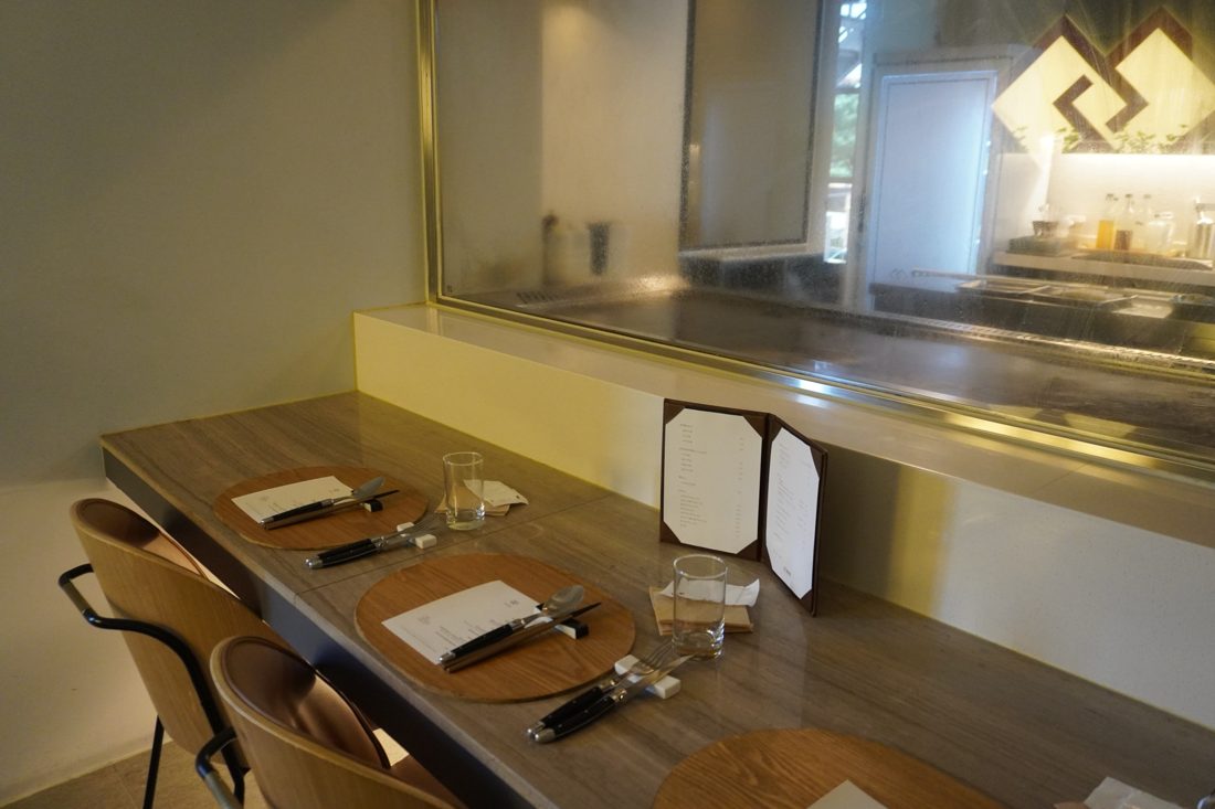 The teppan counter at MIZI