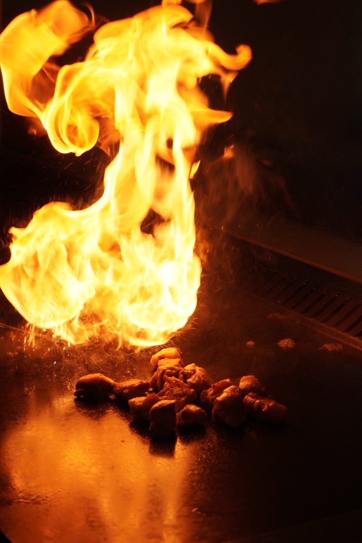 Live flame on the teppan griddle